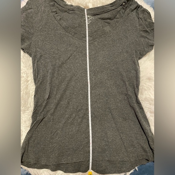 Old Navy Gray V-neck Tee L - Picture 5 of 5